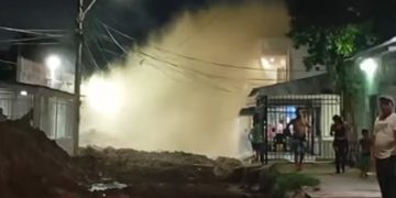 Emegrencia en el barrio Las Nieves por ruptura de tubo madre del acueducto