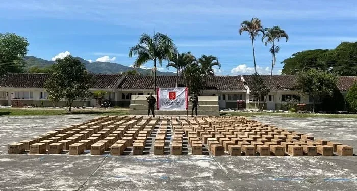 Ejército incauta aceite de contrabando