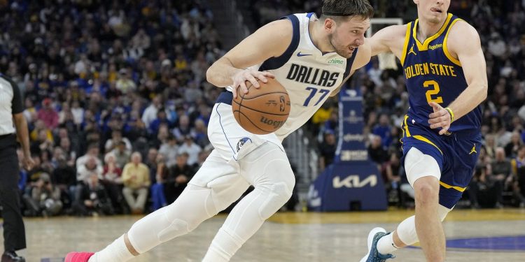 Doncic asombra en un duelo histórico de triples frente a los Warriors
