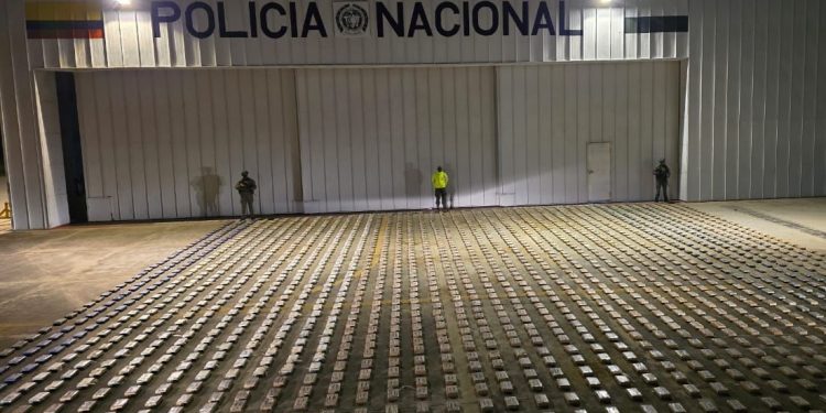 Impactante golpe al narcotráfico: Incautan dos toneladas de cocaína en Cartagena