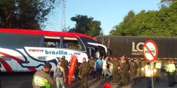 Trágico accidente en la vía Bucaramanga-Cartagena deja tres fallecidos y cuatro heridos