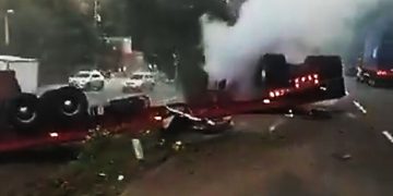Grave accidente en la vía Bogotá – Melgar: tractocamión pierde los frenos y queda volcado en túnel