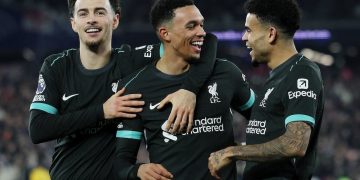 Luis Díaz cierra el 2024 con gol y Liverpool aplasta al West Ham