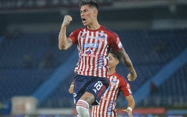 Junior se aferra a la esperanza con victoria agónica ante Tolima: 3-2 en Barranquilla