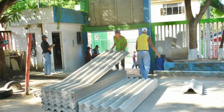 42 familias damnificadas de Malambo recibieron ayudas para reconstruir sus viviendas