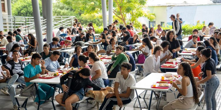 Uniatlántico combate la deserción escolar con fuertes estrategias de bienestar universitario