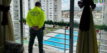 Ocupan bienes de mayor en retiro de la Policía por corrupción y tráfico de cocaína