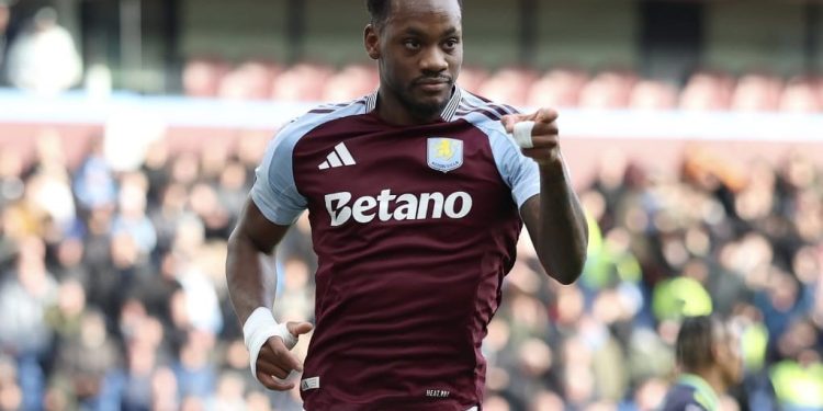 Jhon Durán encaminó el triunfo del Aston Villa sobre Manchester City