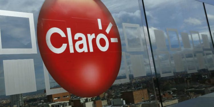 SIC impone millonaria multa a Claro por incumplir normas de protección a usuarios