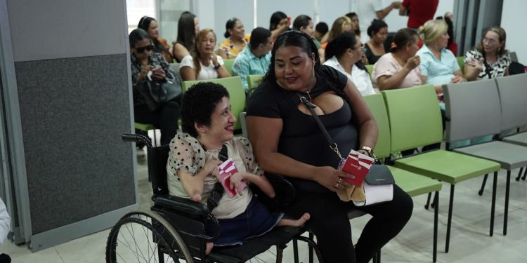 Gobernación respalda con formación a cuidadores y personas en condición de discapacidad