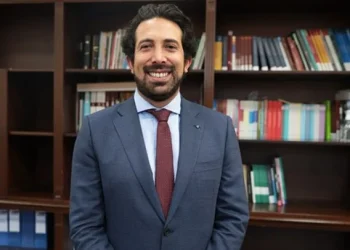 Gustavo Petro nombra a Diego Guevara como nuevo Ministro de Hacienda tras renuncia de Ricardo Bonilla
