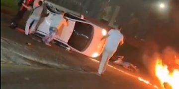 Grave accidente en la vía oriental deja un vehículo incendiado y varios heridos