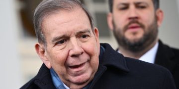 Edmundo González afirma que se reunirá con sus seguidores en Caracas tras reconocimiento de Canadá como ganador legítimo de las elecciones