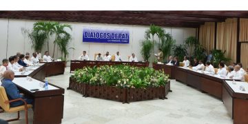 Gobierno rechaza amenaza del ELN contra asesor de paz Álvaro Jiménez: “Es inaceptable”