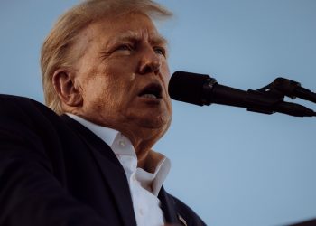 Suspensión de ayuda de Trump afecta programas de paz en Colombia