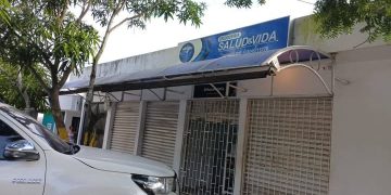 Robo en farmacia de Santo Tomás: $10 millones fueron robados tras ingreso por techo