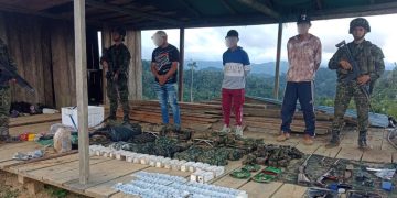 Ejército captura a tres presuntos integrantes del Clan del Golfo con material de guerra en sur de Bolívar