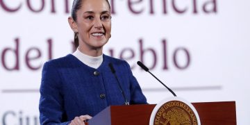 Sheinbaum promete defender a México tras nuevos decretos de Trump y pide “tener calma”