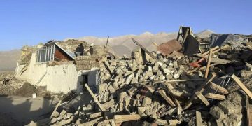 Terremoto de magnitud 7.1 sacude la región de Western Xizang, afectando China y Nepal. Al menos 95 muertos