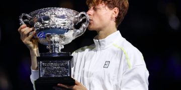 Jannik Sinner gana su tercer título de Grand Slam en una final dominante