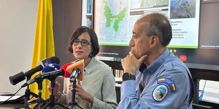 MinAmbiente anuncia plan de restauración ecológica tras controlar incendio en Chingaza