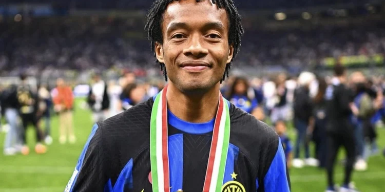 Juan Guillermo Cuadrado no jugará la semifinal de la Supercopa de Italia por lesión