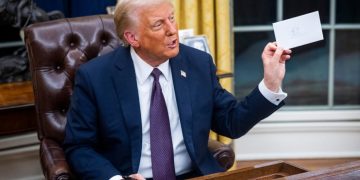 Trump autoriza redadas migratorias en escuelas, iglesias y colegios