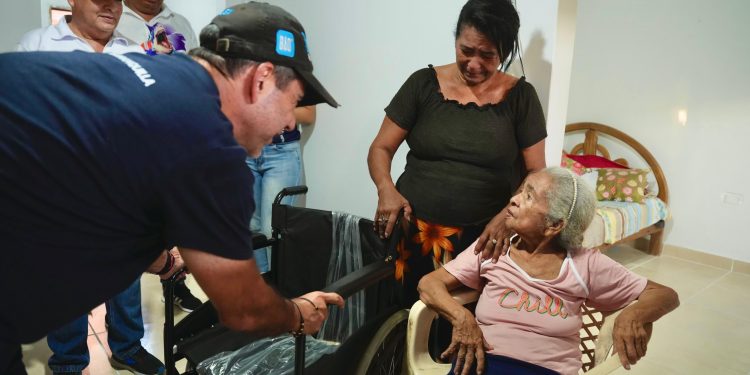 Promesas cumplidas para los barranquilleros: alcalde Char continúa entrega de mejoramientos de vivienda