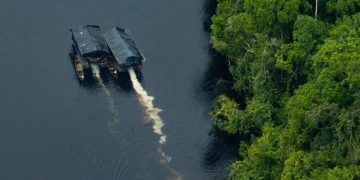 Los efectos de la extracción ilegal de oro en la Amazonía peruana