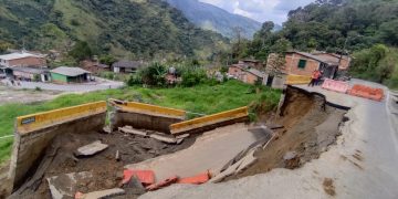 Deslizamiento y pérdida de banca en San Andrés de Cuerquia afecta el paso a Hidroituango