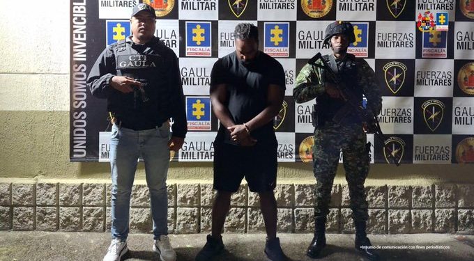 Juez envió a la cárcel a canadiense señalado de abusar y torturar a su empleada en Medellín