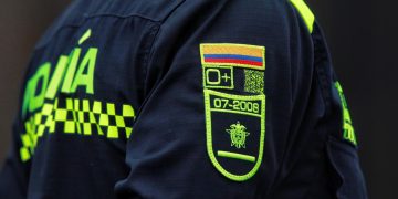 Cargos a policía por presuntamente publicar supuesta infidelidad de su pareja