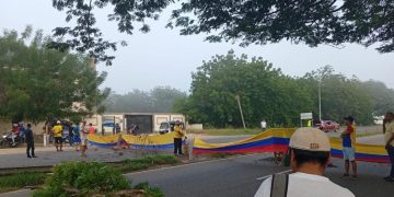 Bloqueos en La Cordialidad, a la altura de Arroyo de Piedra