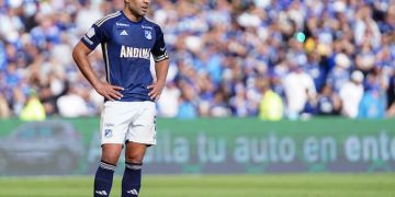 Falcao despierta interés de clubes argentinos mientras evalúa su futuro