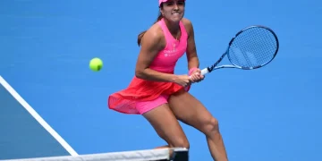 María Camila Osorio se levantó y pasó a cuartos de final en Singapur