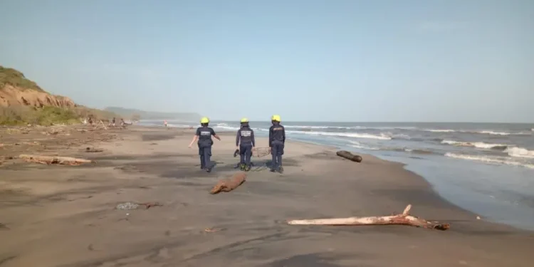 Desaparece bañista en Puerto Colombia tras fuertes vientos y oleaje en el Caribe