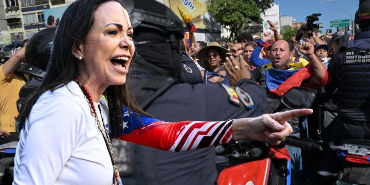 Esto es lo que se sabe de María Corina Machado tras ser detenida en medio de una protesta en Caracas