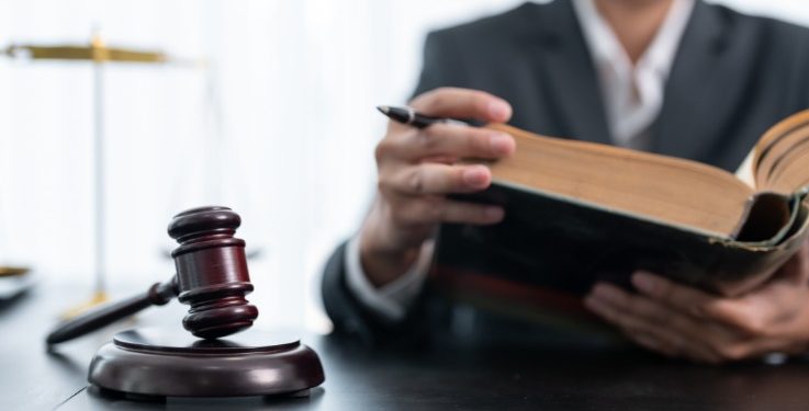 Por presunta extralimitación de funciones, a juicio disciplinario funcionario del Instituto Nacional de Salud