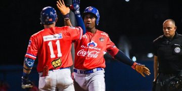 Caimanes recorta distancias en la final del béisbol colombiano