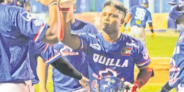 En béisbol Caimanes le aguó la fiesta a Vaqueros