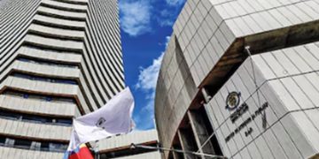 Seis maestros sancionados en Bogotá por falsificar títulos universitarios