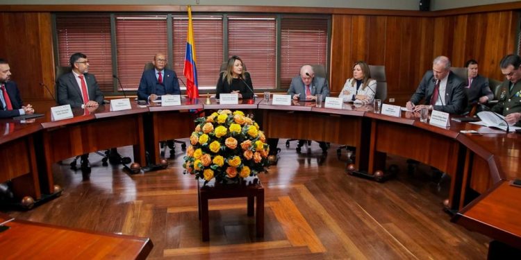 Presidentes de las Altas Cortes declinan reunión con Gustavo Petro