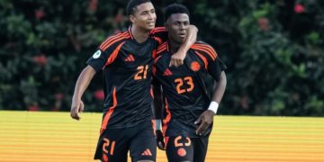 Colombia vence a Brasil y se queda con el liderato del Grupo B 