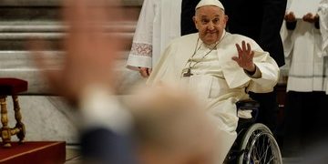 El Papa presenta insuficiencia renal leve: nuevo reporte médico
