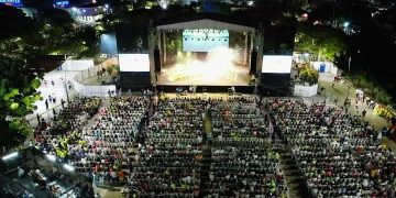 Todo un éxito el derroche de talento que se vivió en la Plaza de la Paz: “Fiesta de Comparsas 2025”