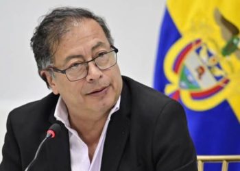 “Engaña a los jóvenes”: así estudiante le “cantó la tabla” a Petro y lo confrontó en vivo, criticando su gestión en Icetex