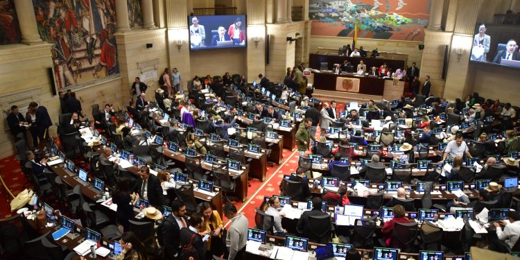 Falta de quórum suspende sesión de la Comisión de Ética sobre recusaciones al partido Liberal y la Alianza Verde