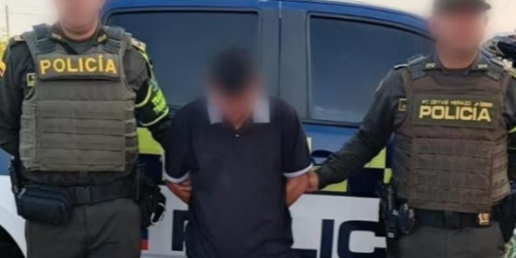 Capturan en Córdoba a hombre que camuflaba marihuana en sus zapatos