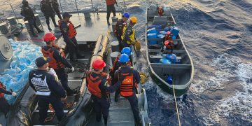 Armada de Colombia incauta más de 800 kilos de cocaína en el Caribe