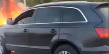 Videos: Incendio de camioneta en la Circunvalar, a la altura de Alameda del Río, sin personas heridas pero congestiona tráfico